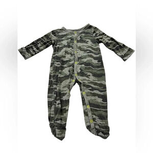 Mud Pie Camo Button Up Onesie in size 3-6 months